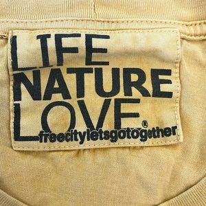 Free city, Yellow and silver, size S t shirt